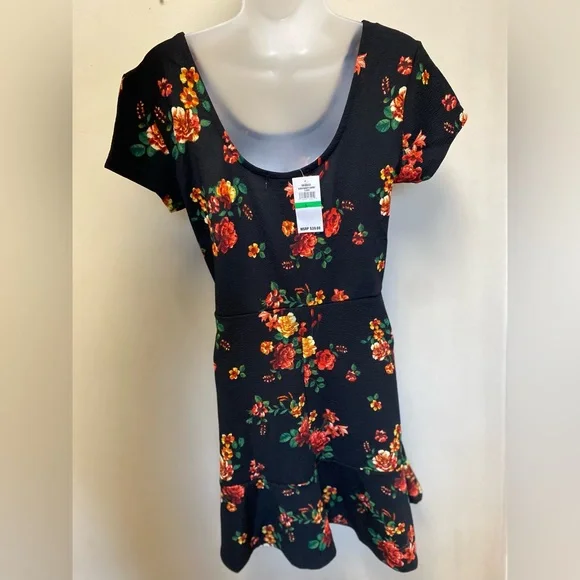 **NWT** Planet Gold Floral Dress - Picture 2 of 3